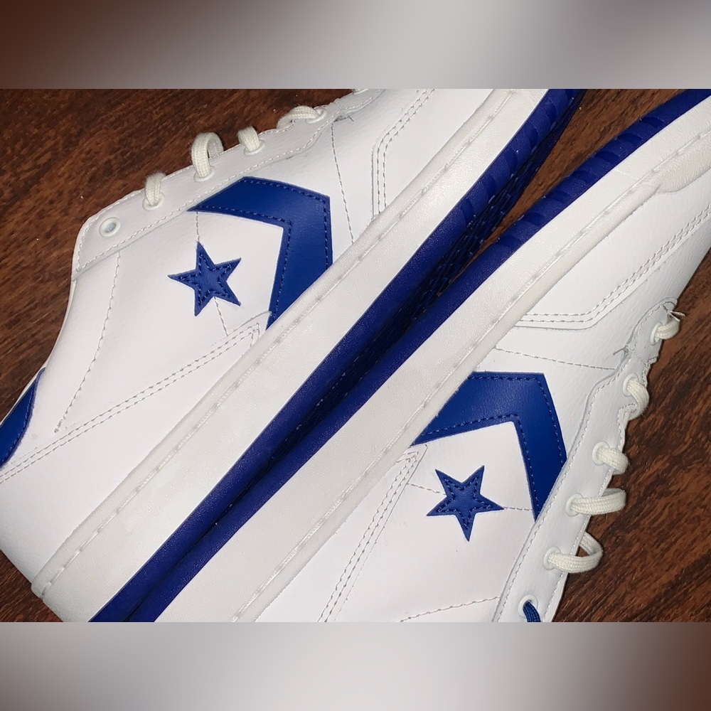 Converse White and Blue Low-Top Sneakers - Picture 13 of 16